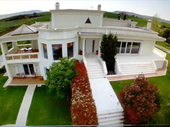 6-bedroom Villa In Thermi, Greece (600 M²)