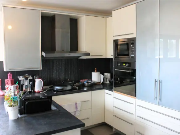 3-bedroom Detached House In Nea Propontida, Greece (180 M²)