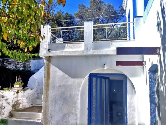 2-bedroom Detached House In Andros, Greece (150 M²)