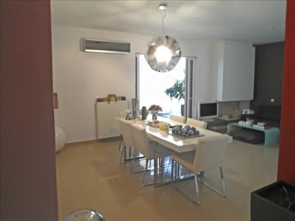 3-bedroom Flat In Rafina, Greece (104 M²)
