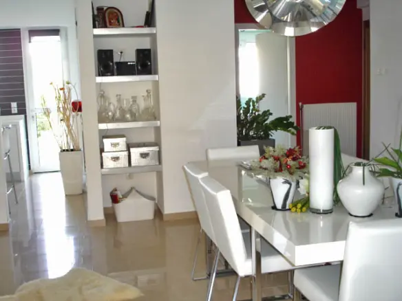 3-bedroom Flat In Rafina, Greece (104 M²)
