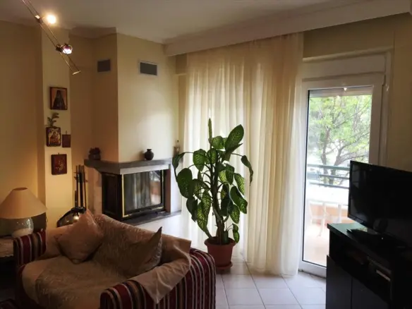 6-bedroom Maisonette In Pylea, Greece (220 M²)