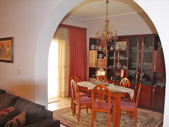 3-bedroom Flat In Perama, Greece (180 M²)