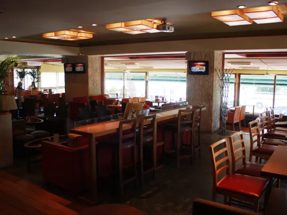 Commercial Property In Kalamaria, Greece (280 M²)