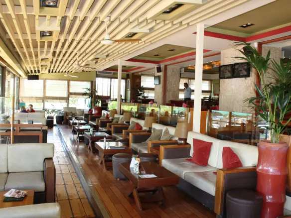 Commercial Property In Kalamaria, Greece (280 M²)