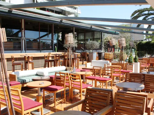 Commercial Property In Kalamaria, Greece (280 M²)