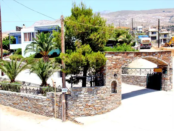Hotel In Karistos, Greece (850 M²)
