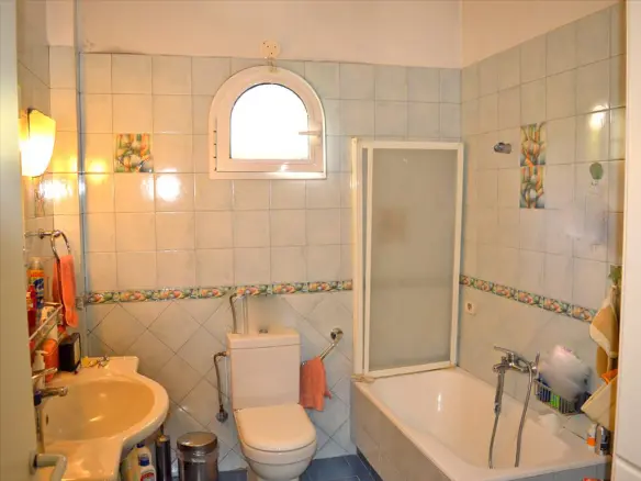 3-bedroom Detached House In Neo Psychiko, Greece (180 M²)
