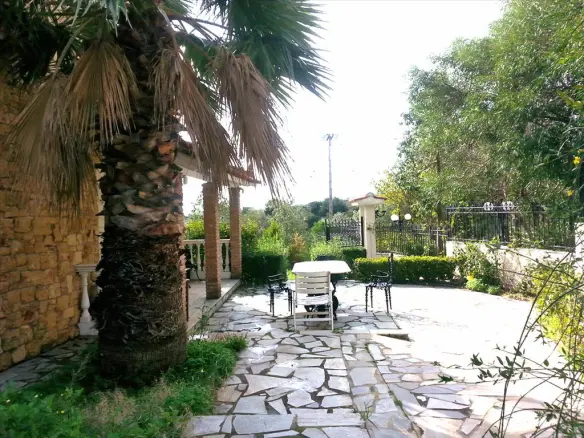 4-bedroom Detached House In Rafina, Greece (230 M²)