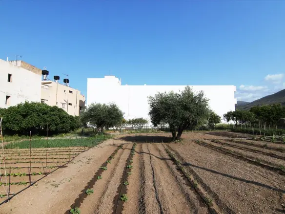 Land In Chersonisos, Greece (1.293 M²)