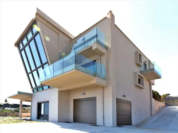 3-bedroom Villa In Pikermi, Greece (550 M²)