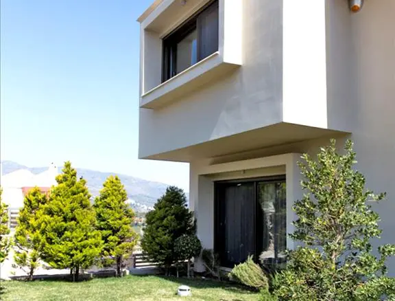 3-bedroom Villa In Pikermi, Greece (550 M²)