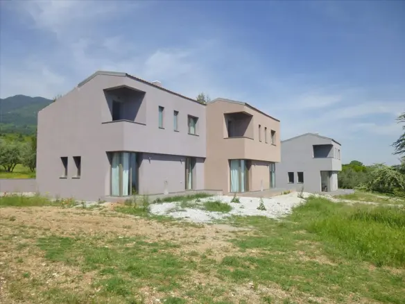 Business In Dion, Greece (500 M²)