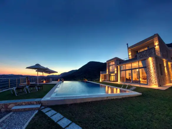 Villa In Corfu, Greece (330 M²)