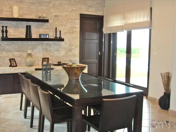 5-bedroom Villa In Malesina, Greece (493 M²)