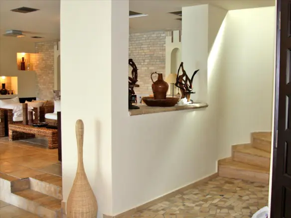 5-bedroom Villa In Malesina, Greece (493 M²)