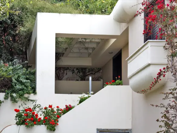 5-bedroom Villa In Malesina, Greece (493 M²)