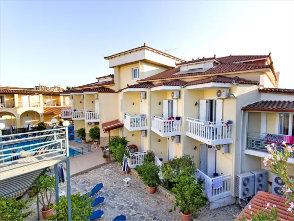 Hotel In Laganas, Greece (1.320 M²)