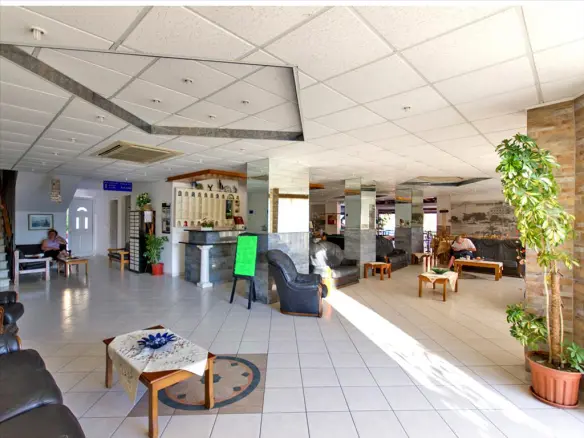Hotel In Laganas, Greece (1.320 M²)