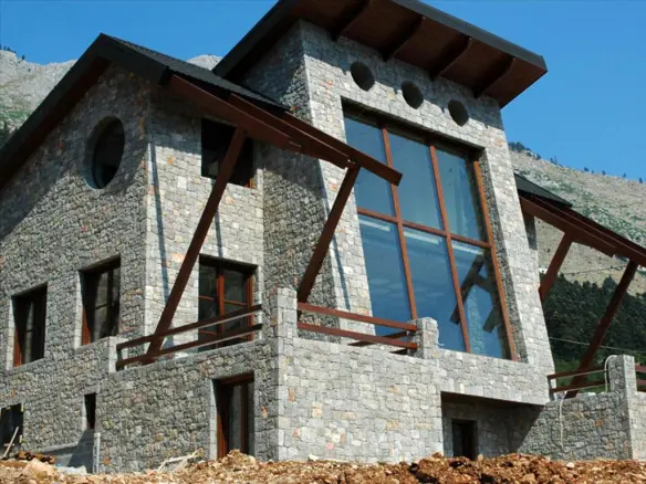 Detached House In Parnassos, Greece (250 M²)
