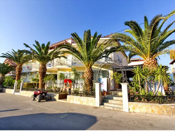 Hotel In Laganas, Greece (1.320 M²)