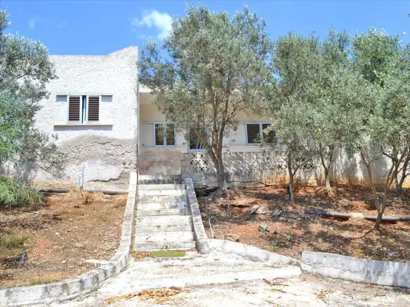 Complex In Kranidi, Greece (400 M²)