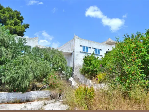 Complex In Kranidi, Greece (400 M²)