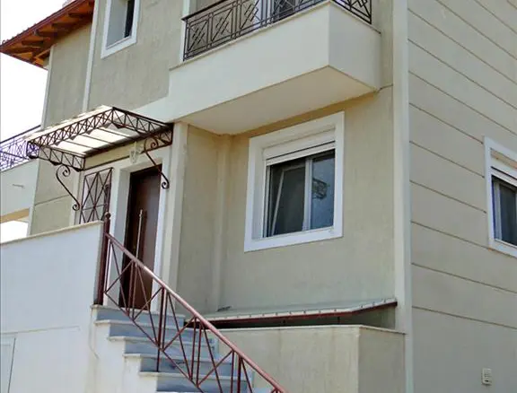 3-bedroom Maisonette In Marathonas, Greece (130 M²)