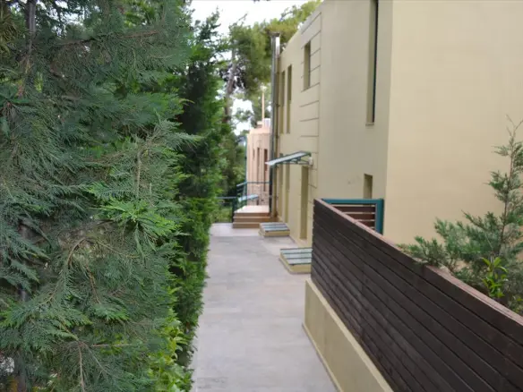 3-bedroom Maisonette In Acharnes, Greece (225 M²)