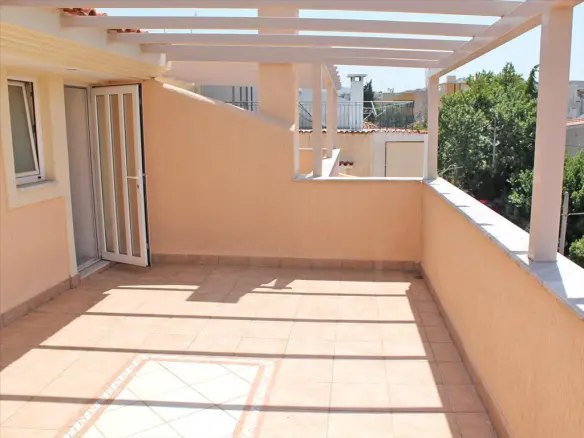 4-bedroom Maisonette In Kifissia, Greece (275 M²)