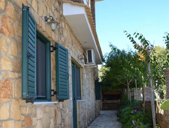 8-bedroom Villa In Pirgos, Greece (600 M²)