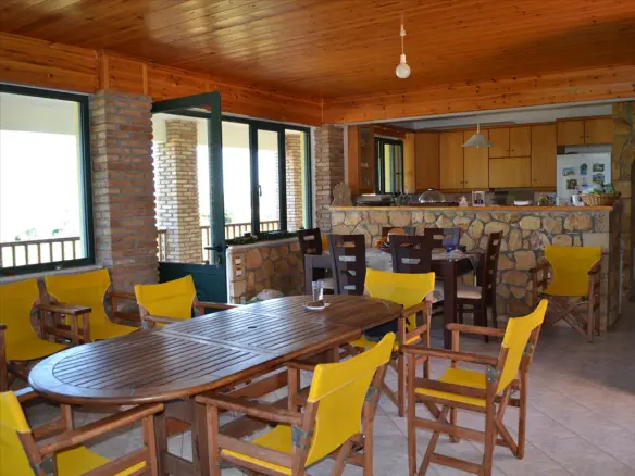 8-bedroom Villa In Pirgos, Greece (600 M²)