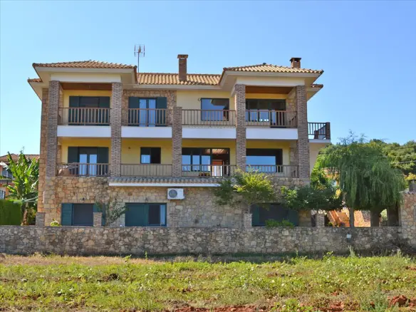 8-bedroom Villa In Pirgos, Greece (600 M²)