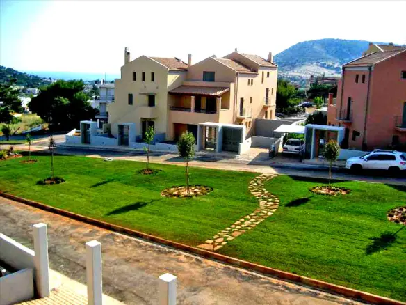 4-bedroom Maisonette In Kalivia Thorikou, Greece (279 M²)