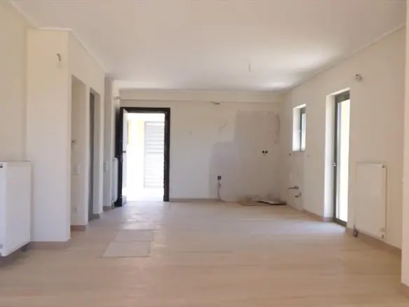 4-bedroom Maisonette In Kalivia Thorikou, Greece (279 M²)