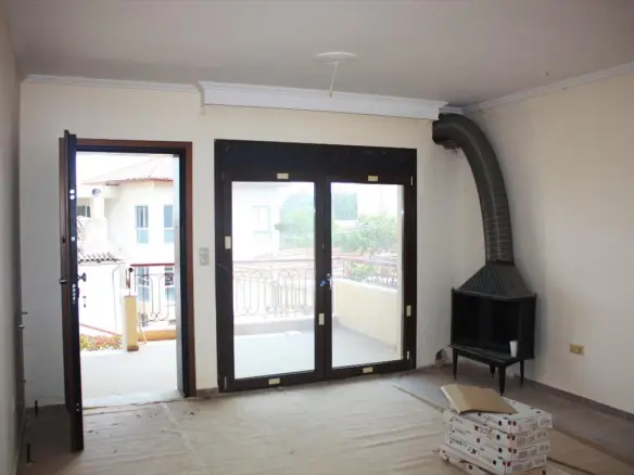 3-bedroom Maisonette In Chortiatis, Greece (100 M²)