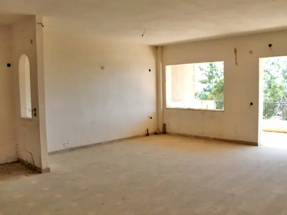 2-bedroom Flat In Aidipsos, Greece (80 M²)