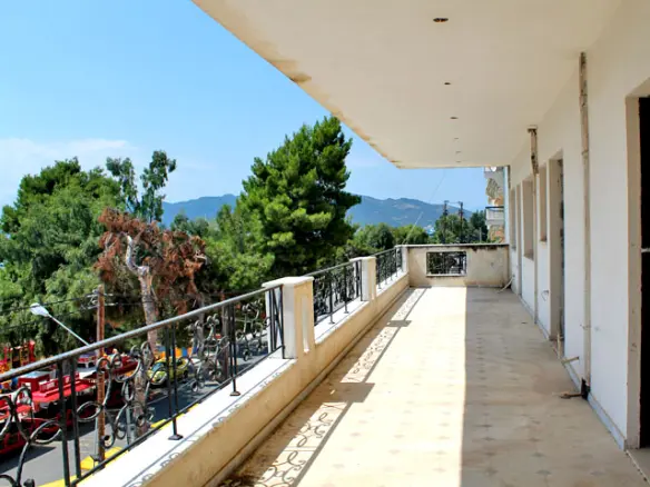 2-bedroom Flat In Aidipsos, Greece (80 M²)