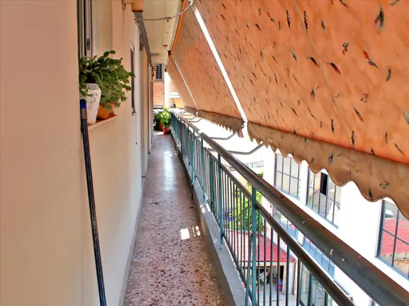 3-bedroom Flat In Agios Dimitrios, Greece (120 M²)