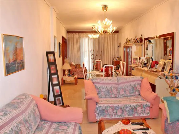3-bedroom Flat In Agios Dimitrios, Greece (120 M²)