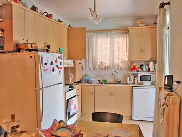 3-bedroom Flat In Agios Dimitrios, Greece (120 M²)