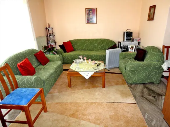 2-bedroom Detached House In Acharnes, Greece (150 M²)
