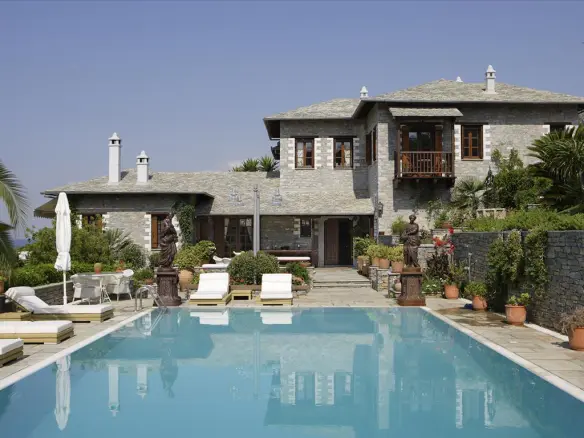 Villa In Milies, Greece (400 M²)