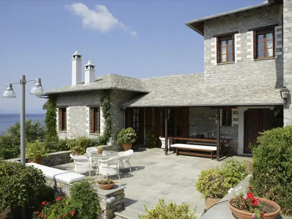 Villa In Milies, Greece (400 M²)