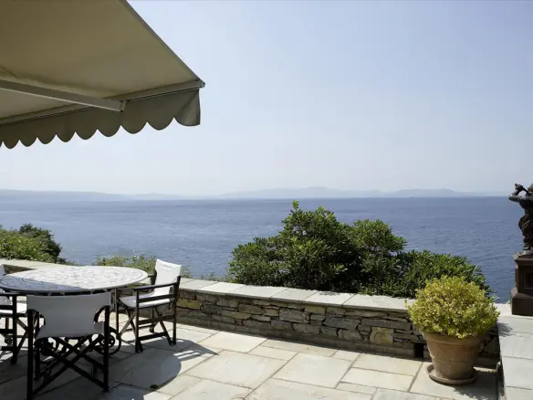 Villa In Milies, Greece (400 M²)