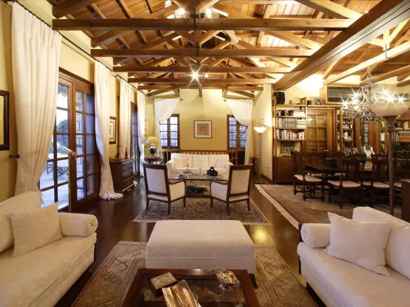 Villa In Milies, Greece (400 M²)