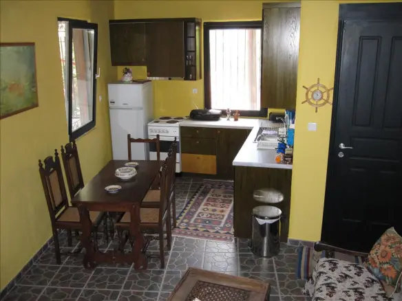 6-bedroom Detached House In Greece (160 M²)