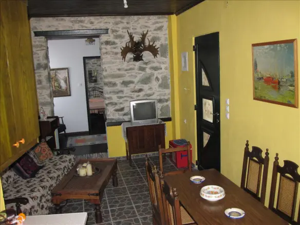 6-bedroom Detached House In Greece (160 M²)