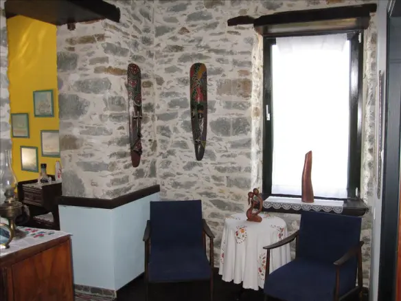 6-bedroom Detached House In Greece (160 M²)