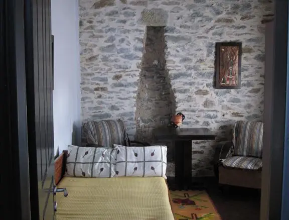 6-bedroom Detached House In Greece (160 M²)